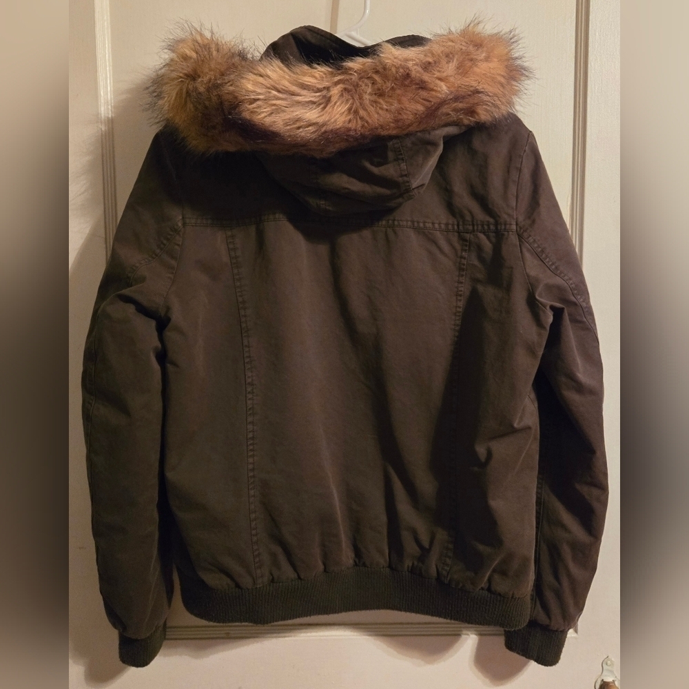 NWOT | G.H. Bass & Co | Bomber Jacket Coat | Fur Trim Hood | L | Olive Green - Picture 13 of 16